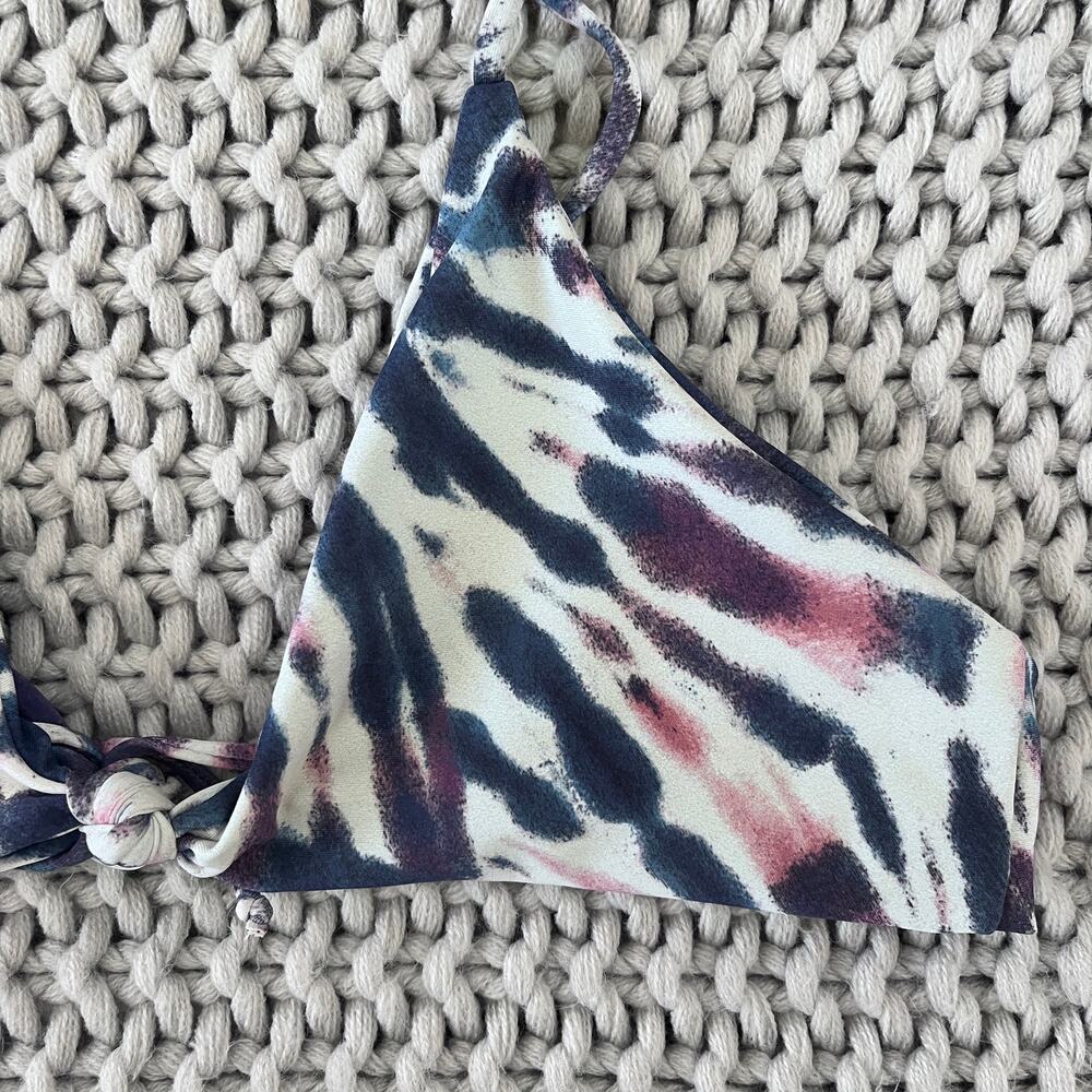 Skatie• ‘Sarah’ Bikini Top in COACHELLA Tie Dye - Picture 5 of 10